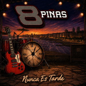 8 piñas